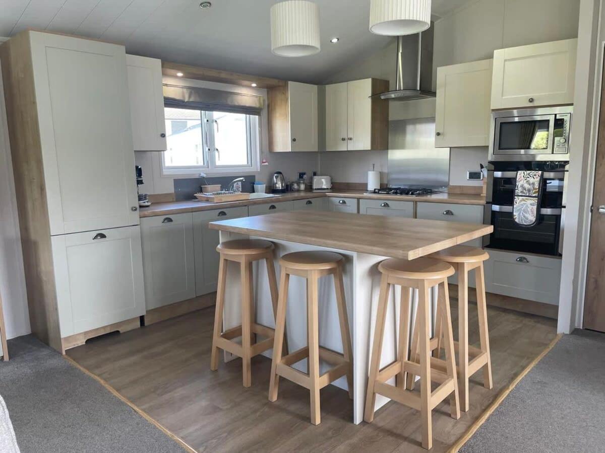 42 Woodland Walk Pevensey Bay Holiday Park Sleeps 6 Buitenkant foto