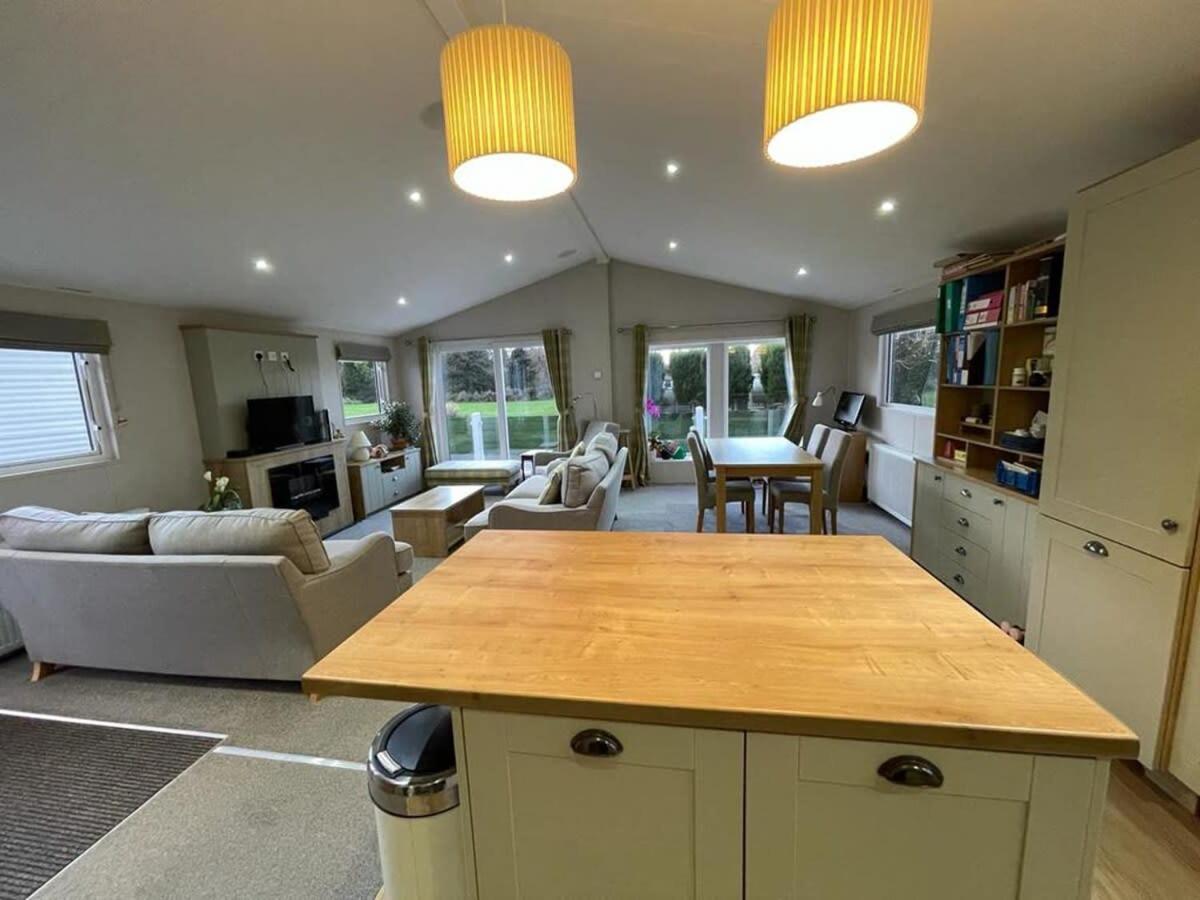 42 Woodland Walk Pevensey Bay Holiday Park Sleeps 6 Buitenkant foto
