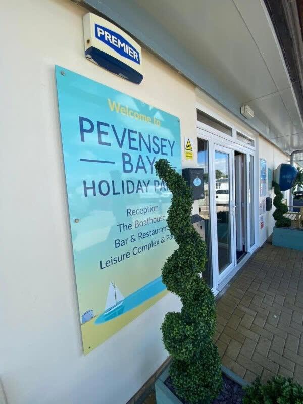 42 Woodland Walk Pevensey Bay Holiday Park Sleeps 6 Buitenkant foto