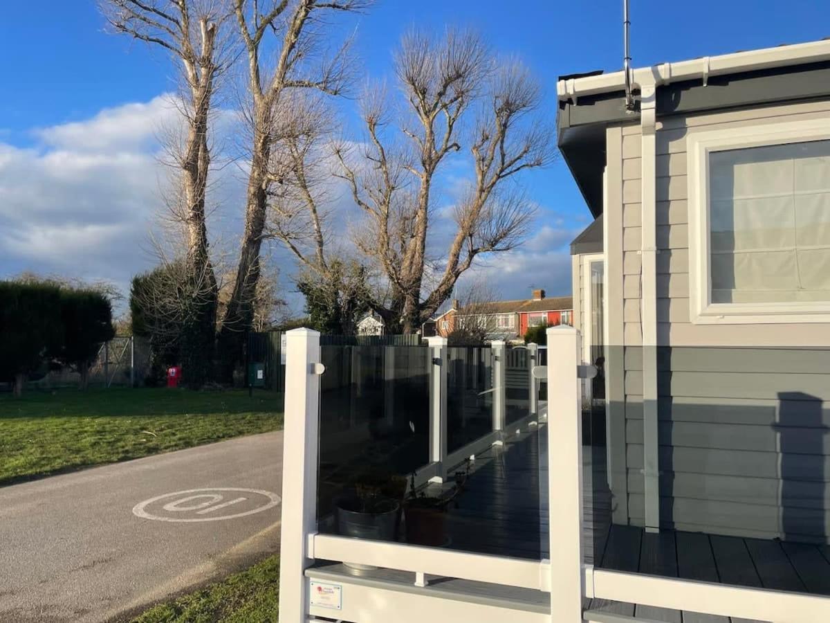 42 Woodland Walk Pevensey Bay Holiday Park Sleeps 6 Buitenkant foto