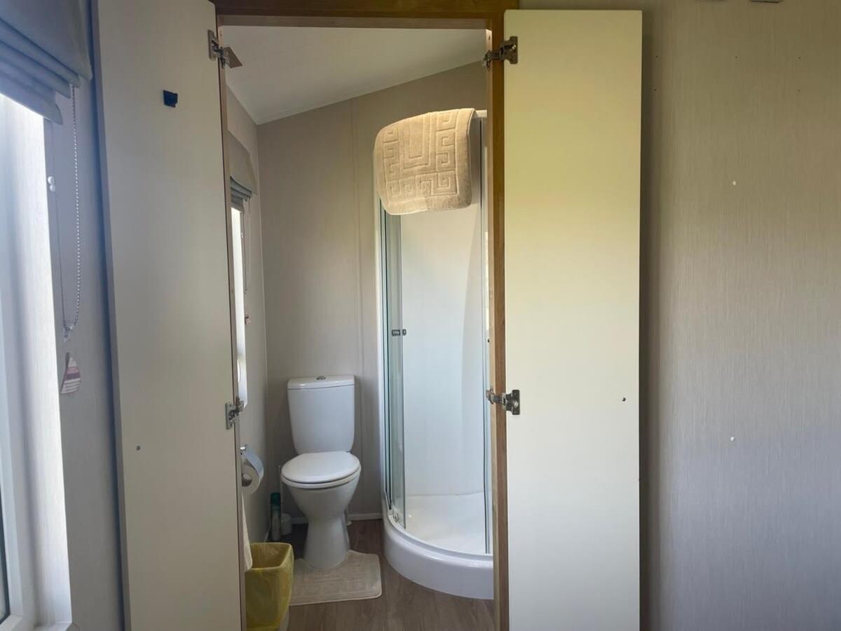 42 Woodland Walk Pevensey Bay Holiday Park Sleeps 6 Buitenkant foto