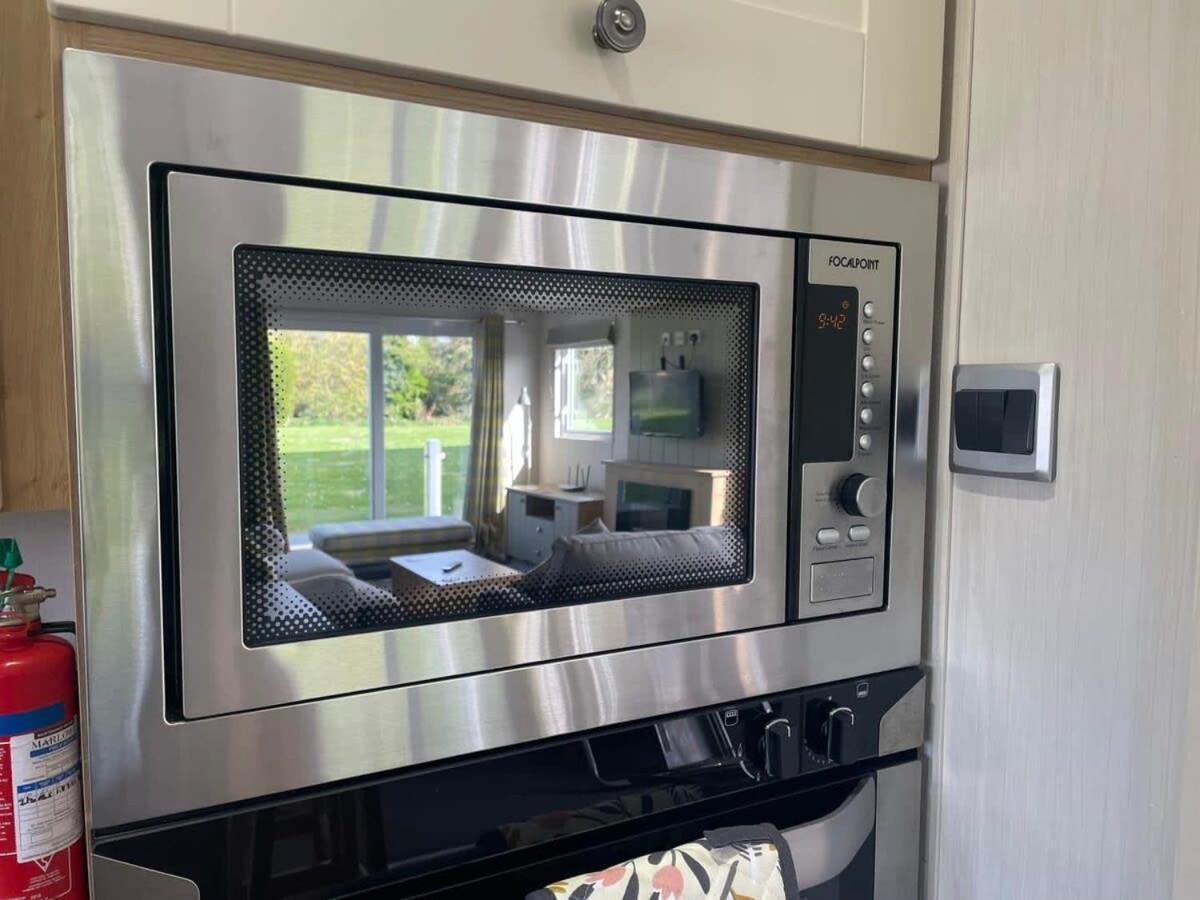 42 Woodland Walk Pevensey Bay Holiday Park Sleeps 6 Buitenkant foto
